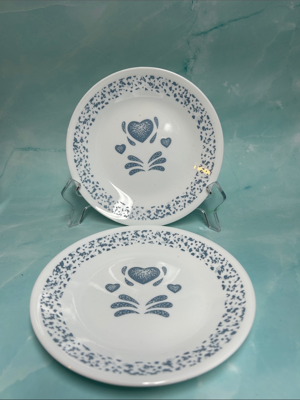 Corelle Blue Hearts blue sponge trim 2011-2018 Dinnerware  (Discontinue )